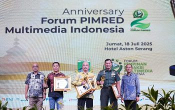 Panglima TNI Raih Penghargaan Pemimpin Visioner di Pimred Award 2025