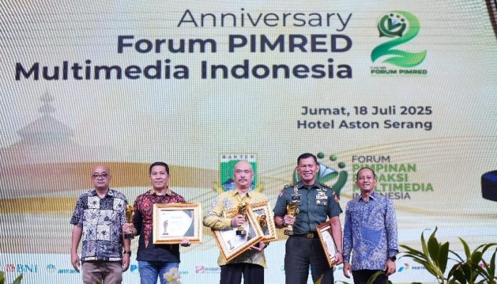 Panglima TNI Raih Penghargaan Pemimpin Visioner di Pimred Award 2025
