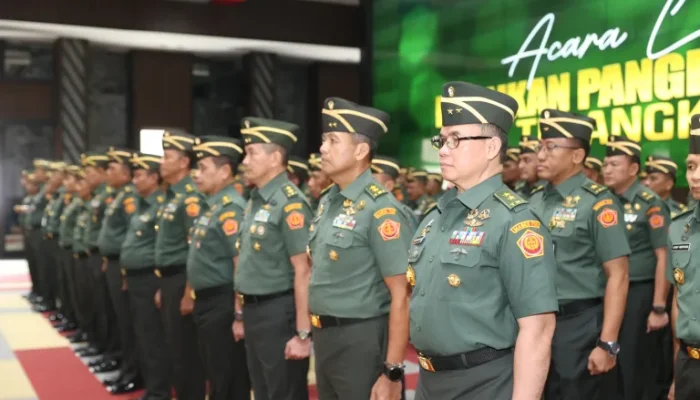 80 Perwira TNI Angkatan Darat Naik Bintang