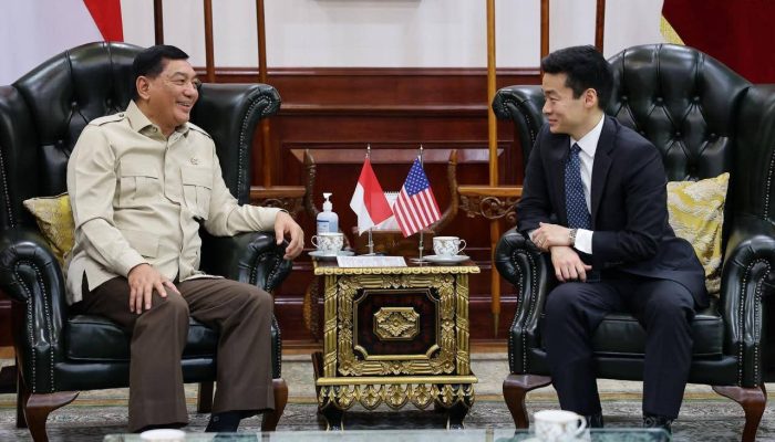 Menhan Terima Kunjungan Asisten Menteri Perang Urusan Keamanan Indo-Pasific