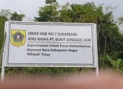 Ratusan Warga Sukaresmi Tolak Pengosongan Lahan